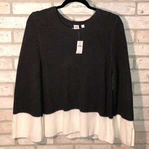 Grey and white Gap sweater